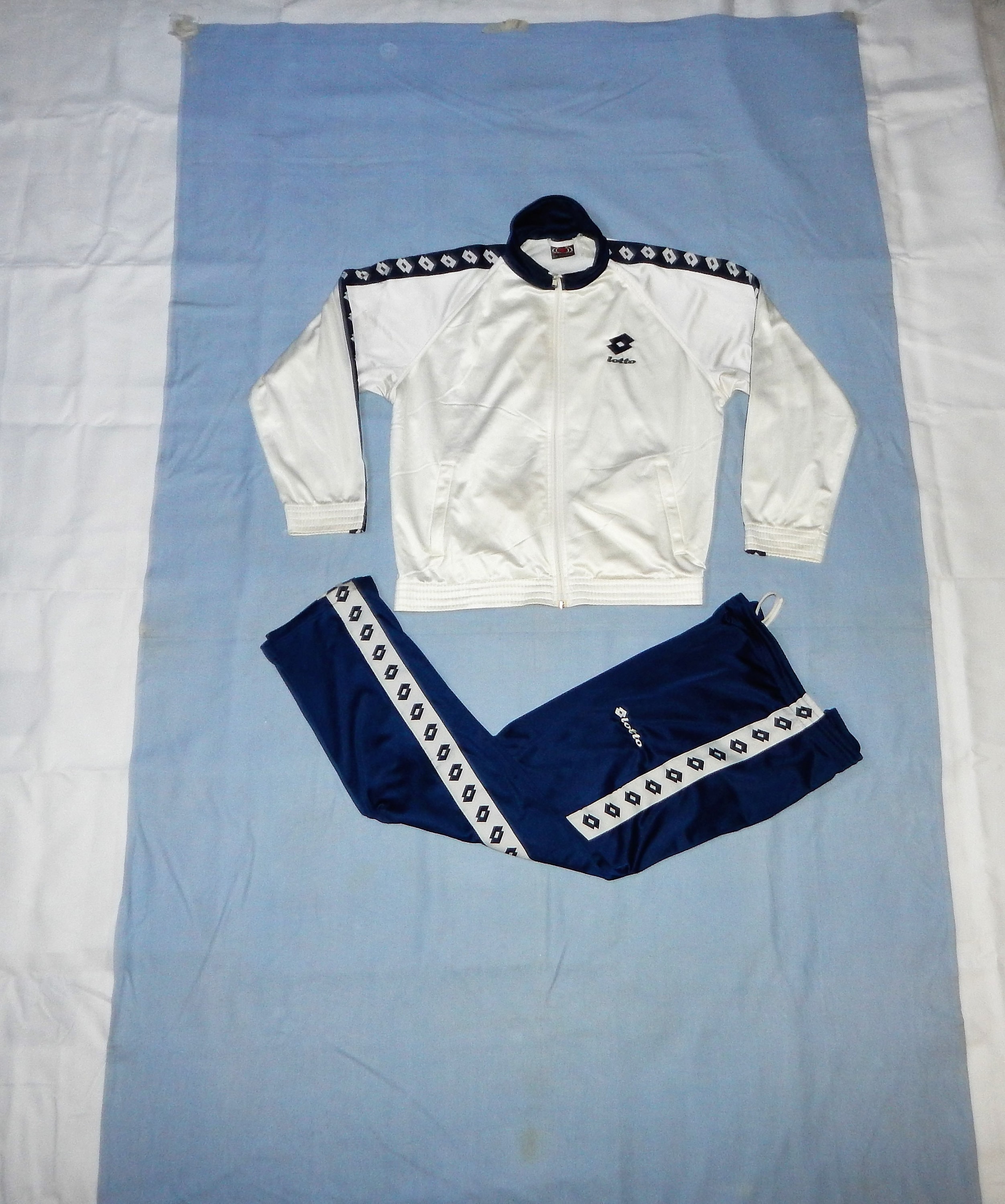 【レアXL☆EU輸入90s】LOTTO ユベントス 両面刺繍トラックジャケット LOTTO Rare Vintage 90s Adult's Running Football Sports Tracksuit