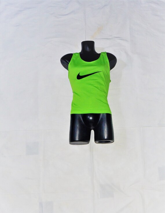 NIKE Vintage 80s Excellent Adults' Running Training Sport Vest. Size one. Green
