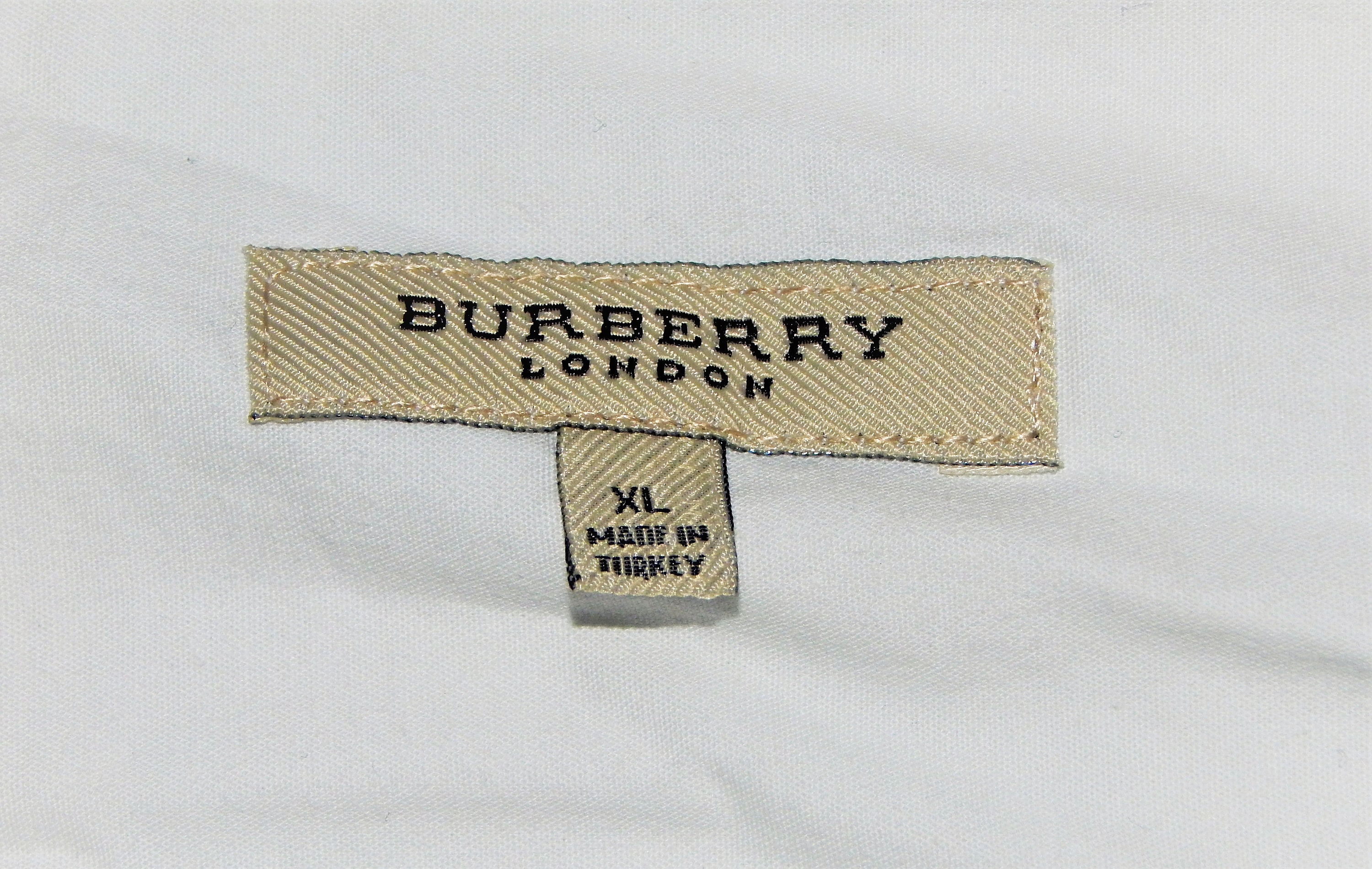 vintagefashion4all Burberry 2000s Women s Girl s Cotton Stretch Fit Nova Check Long Sleeves Shirt Label Size M XL Y White