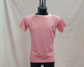 FILA Vintage 70s Excellent Rare Men's Cotton Short Sleeves Boat Neck T-Shirt. Formato dell'etichetta: US 36, Uk 34, D 46, I 46. Rosso/Bianco