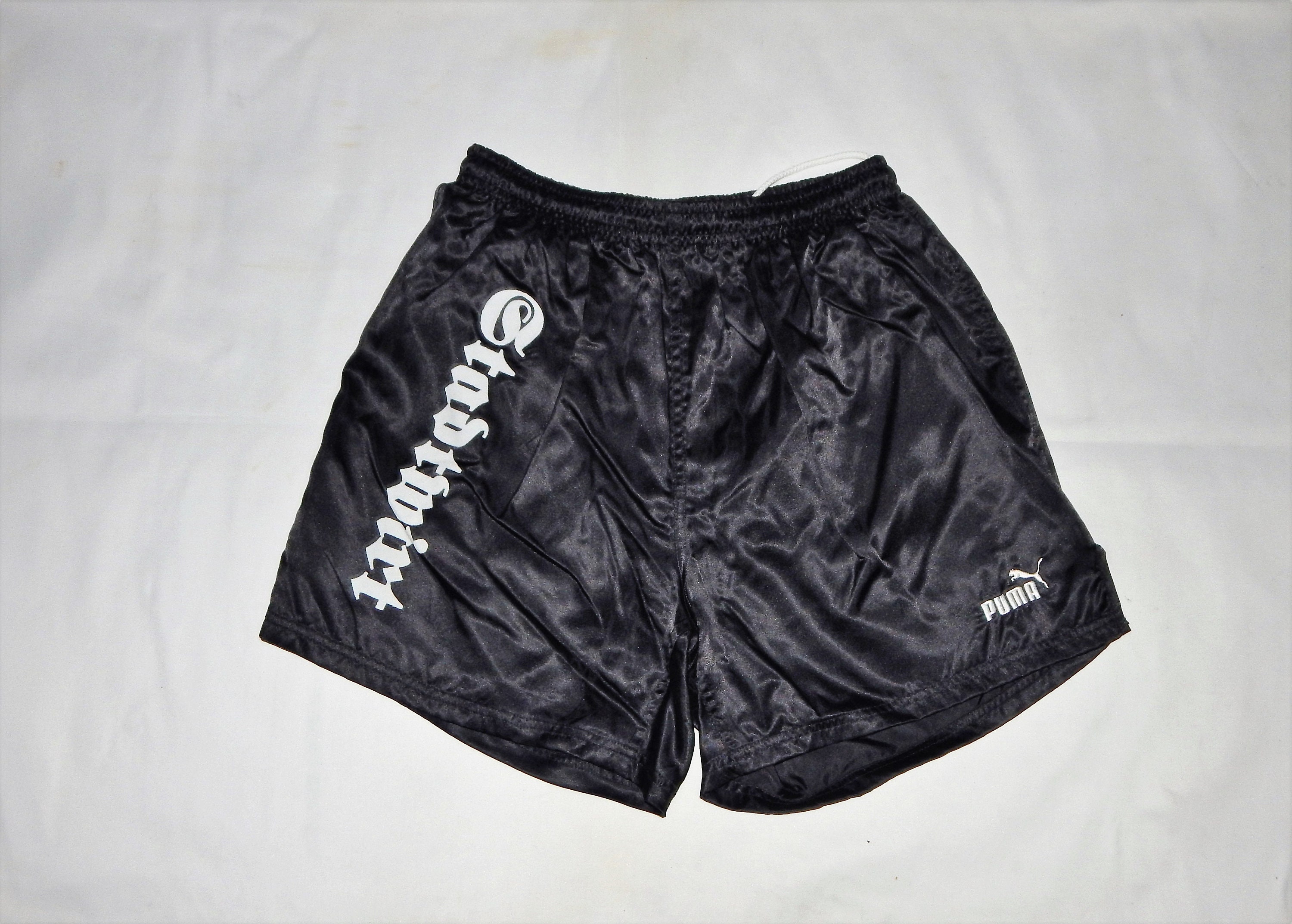 Puma Vintage 90s Adult's Football Shorts Retro stadtwirt , size D 8, Uk/Us L, Black, white