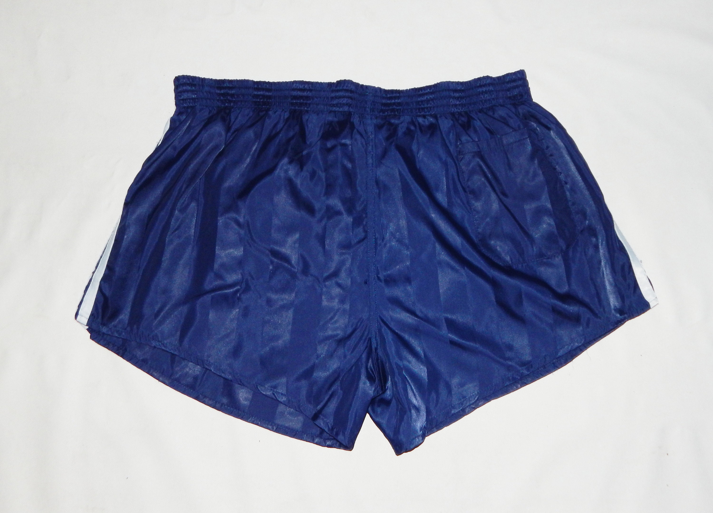 Pantaloncini adidas con righe cheap