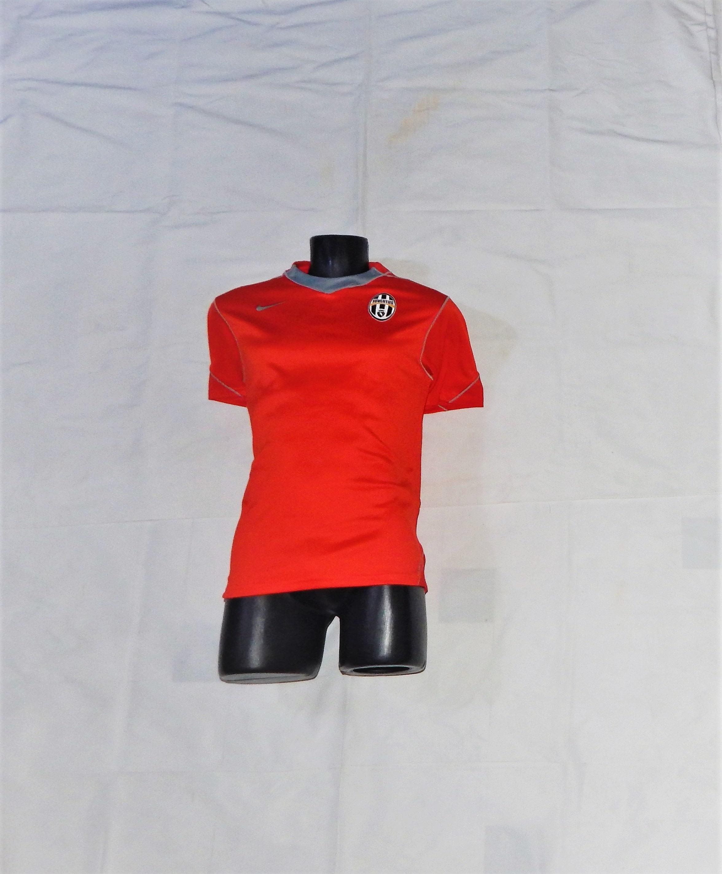 Juventus Vintage 2000s Italian Football Club Team Training Adults