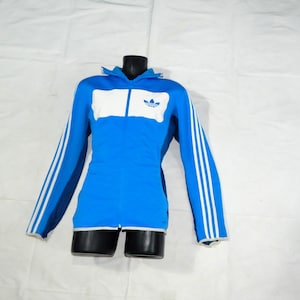 ADIDAS Vintage 70er Jahre Stil Erwachsene Fußball Fußball Trainingsanzug Top Jacke. Labelgröße: M . Klar und weiß gestreift.