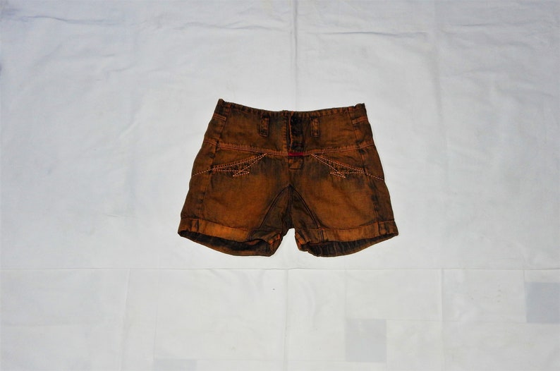 MARITHE' FRANCOIS GIRBAUD Vintage 90s/2000S Women's Fashionable Linen Carpenter Cargo checked Shorts. Label Size: 30. Brown/orange image 1