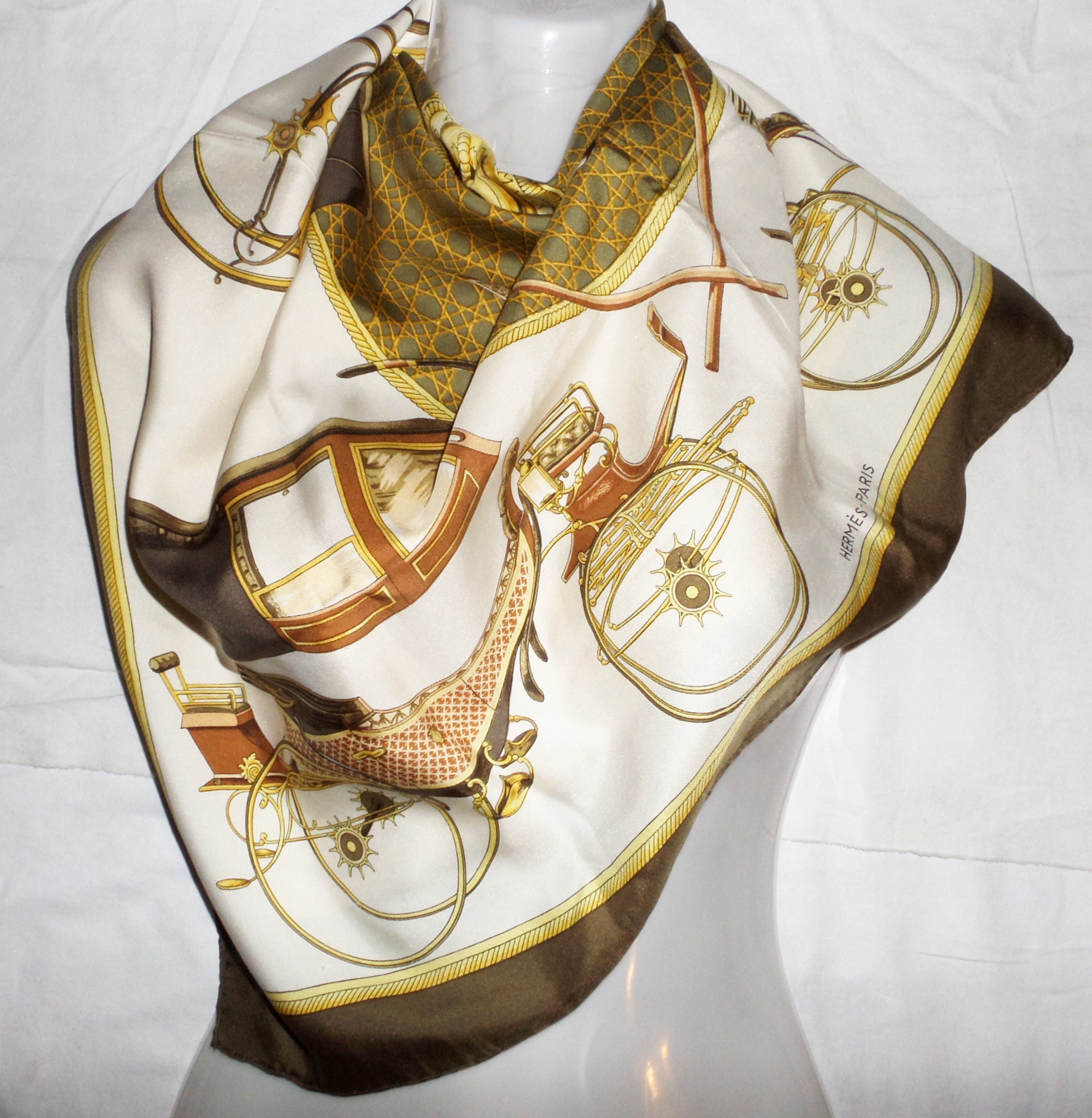 Sold at Auction: HERMES PARIS CASHMERE AND WOOL SCARF