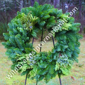 The Glade, Fresh Noble fir, Fresh Incense Cedar, Real Juniper, Holiday Wreath, Fresh Wreath, Door Wreath, Hanging Wreath, Event Decoration.