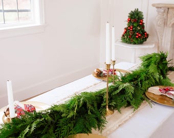 Fresh Western Red Cedar, Holiday Garland, Fresh Garland, Hand Rail Garland, Outdoor Garland, aromatic garland, western greens garland