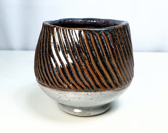 Keramische kom, decoratieve steengoedkom, snoepkom