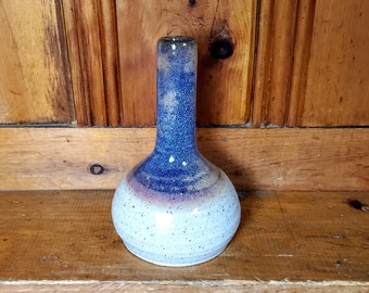 Blauwe knopvaas, keramische bloemenvaas, keramische fles