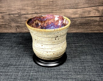 Aardewerken beker, keramische kop, grote koffiekop