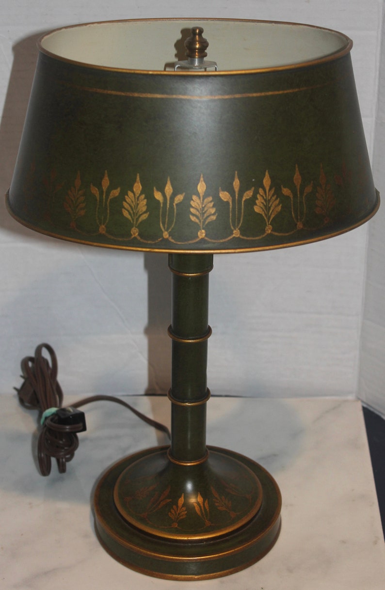 Vintage Green Metal Leviton Table Lamp Bedside Office Image 0