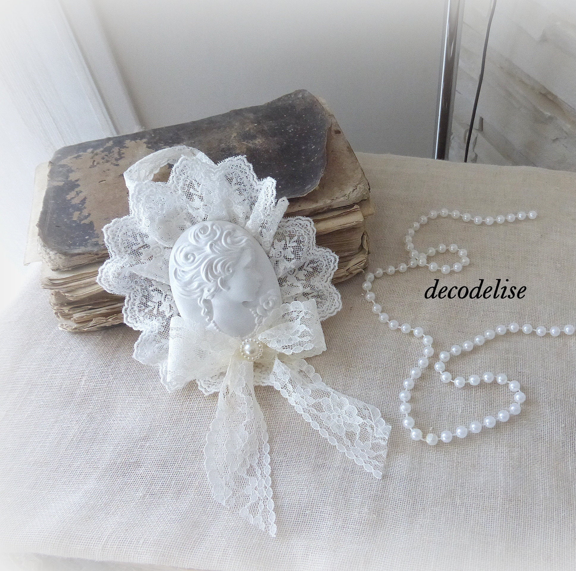 Suspension Décorative Camée