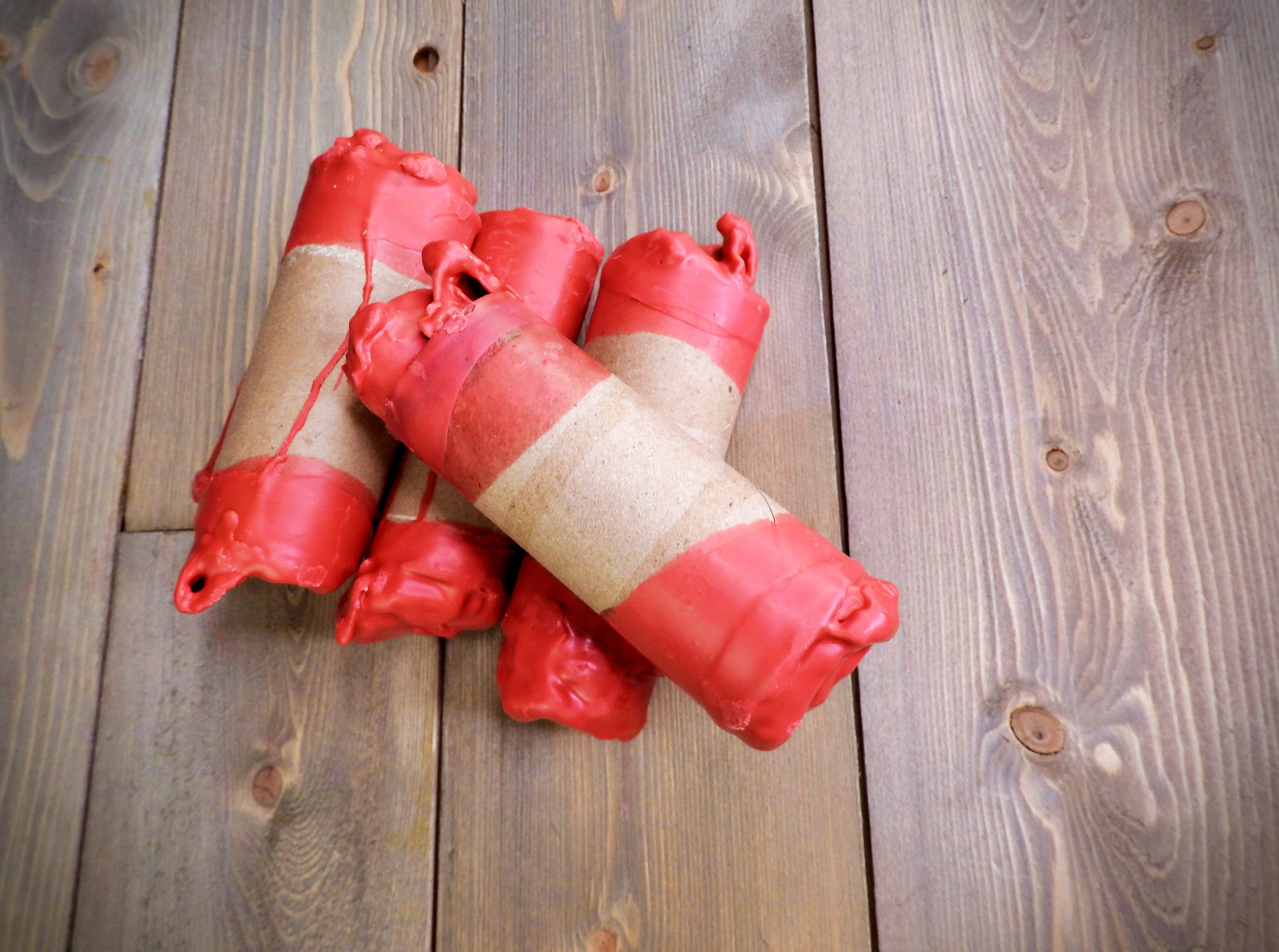 Triple allume-feu recyclé : carton d'œufs recyclé, copeaux de bois  récupérés, cire recyclée Cadeau de camping durable, poêle à bois, cheminée  -  Canada