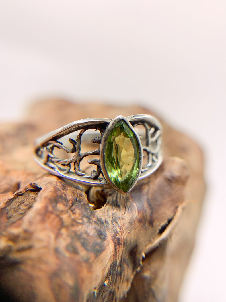 Peridot Ring, 925er Silber, Edelsteinring (23702