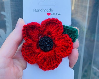 Remembrance poppy brooch with leaf,ready to dispatch ,free UK 1st class