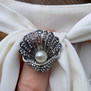 Crystal Pearl Clam Brooch - Vintage Silver Seashell Pin