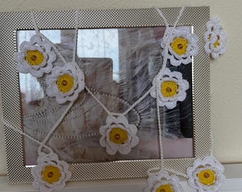 Crochet Daisy Garland Pattern: Easy Floral Bunting Tutorial (PDF Download)
