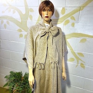 Vintage 100% Handwoven Wool Ruana Cape w/attached Scarf OSFA Coat Jacket