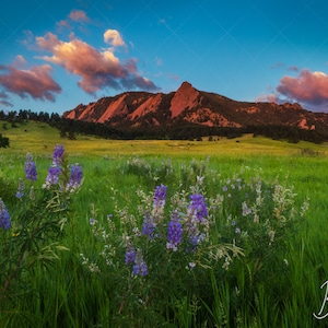 Sunrise at the Flatirons in Boulder, Colorado - 4 Standard Image Sizes - Digital Download