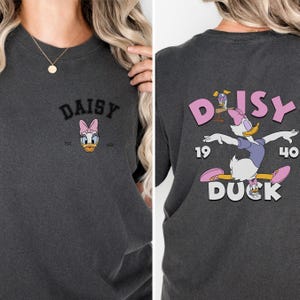 Disney Comfort Color, Retro Daisy Duck Shirt, Daisy Duck Trip Shirt, Daisy est 1940 Shirt, Disney Girl Trip Shirt, Disney Vacation 00180 Bild 2