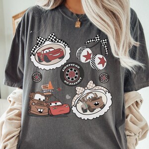 Comfort Color® Disney Lightning McQueen & Tow Mater my best friend Shirt Disney Cars Shirt Disney Pixar Character Disneyland Trip tee 001009 画像 2