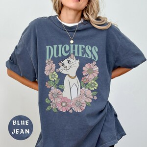 Comfort Color® Retro The Aristocats Duchess Floral Shirt, Marie Thomas Shirt, Family Vacation Shirt, Disney Animal Lover Tee, 00333 imagem 6