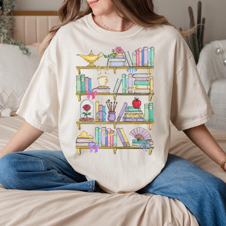 Comfort Color® Princess Princess Book Shirt Disney Teacher Librarian Shirt Disney Book Lover Shirt Belle's Library Disney Book Worm 00892 Bild 4