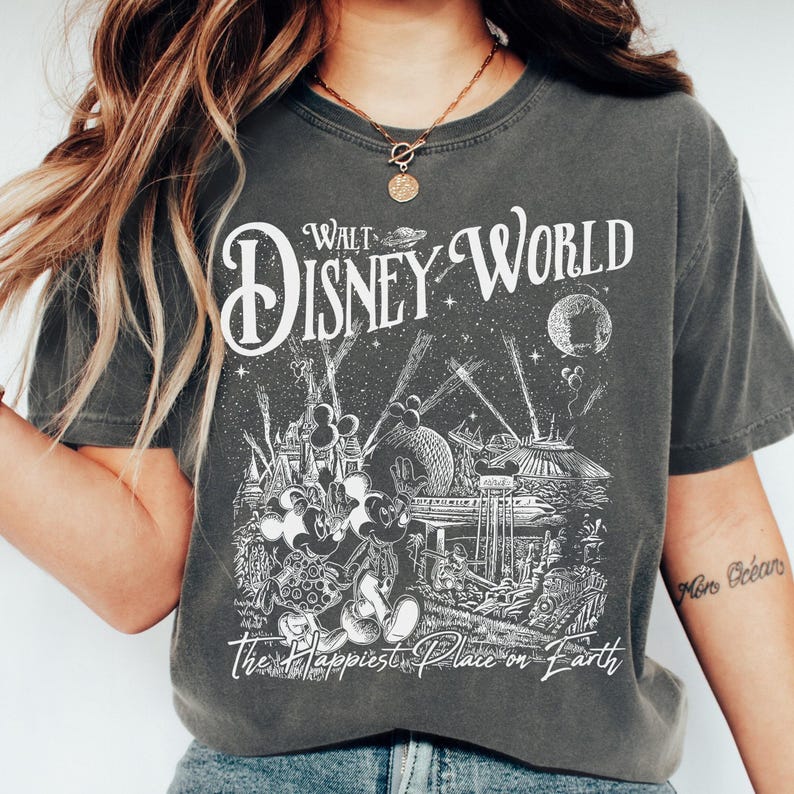 Comfort Color® Walt Disney World Shirt, The Happiest Place on Earth Shirt, Disney trip 2024, Disney Dream Shirts, Mickey Minnie Shirt, 00218 afbeelding 4