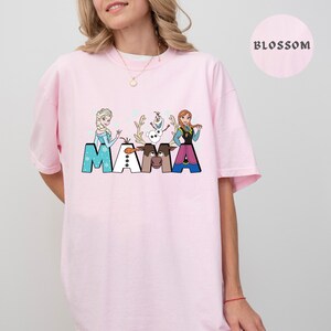 Comfort Color® Princess Mama Shirt Princess Mom Elsa Ariel Rapunzel Cinderella Belle Shirt Mother's Day tee Disneyland Ariel Shirt 00380 immagine 7