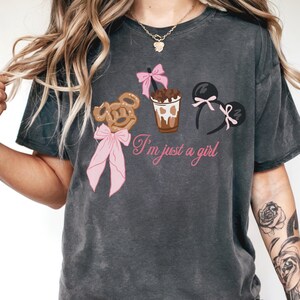 Comfort Color Disney Coquette Bows Watercolor Disney girl Cake T-Shirt Magic Kingdom Magical Snack tee EPCOT snack shirt 00901 画像 3
