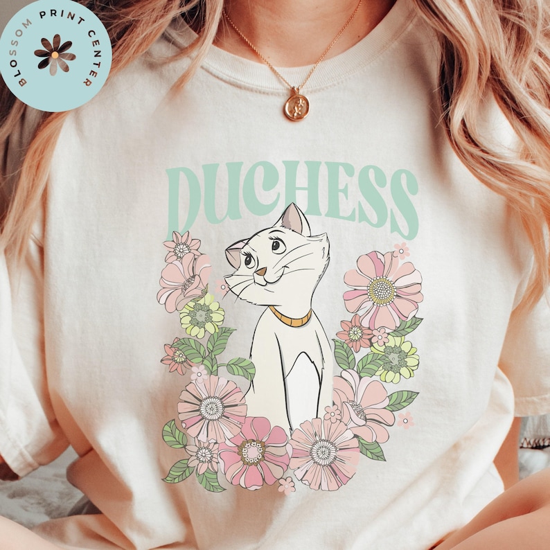 Comfort Color® Retro The Aristocats Duchess Floral Shirt, Marie Thomas Shirt, Family Vacation Shirt, Disney Animal Lover Tee, 00333 imagem 7