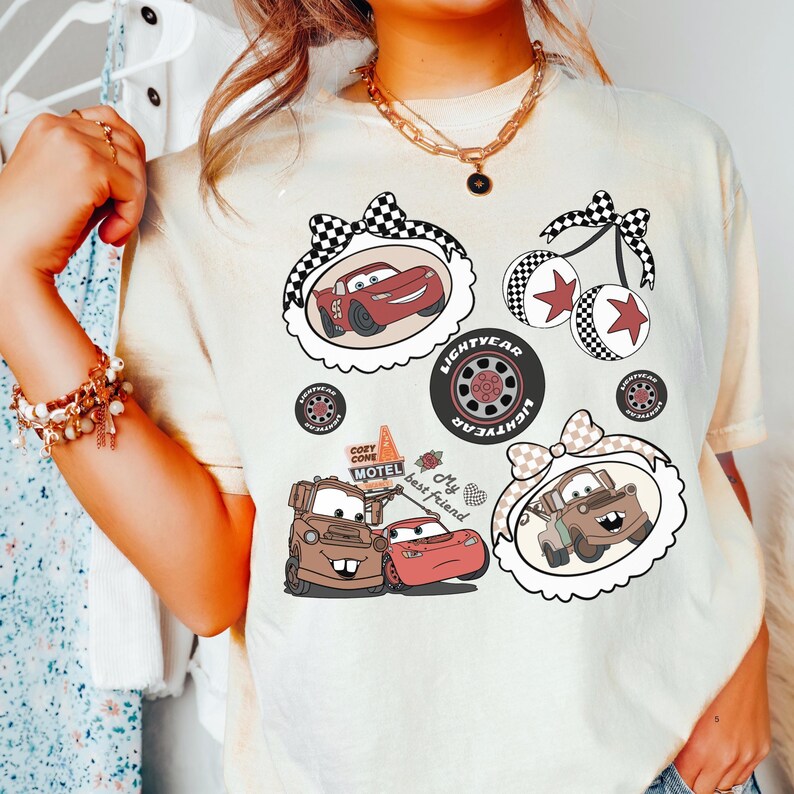 Comfort Color® Disney Lightning McQueen & Tow Mater my best friend Shirt Disney Cars Shirt Disney Pixar Character Disneyland Trip tee 001009 画像 6