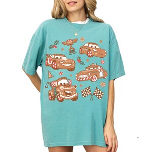 Comfort Color® Disney Tow Mater Coquette Bow Christmas Shirt Lightning McQueen Xmas tee Disney trip Doc Hudson Disney trip Shirt 001003 画像 5