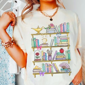 Comfort Color® Princess Princess Book Shirt Disney Teacher Librarian Shirt Disney Book Lover Shirt Belle's Library Disney Book Worm 00892 Bild 2