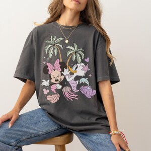 Disney Comfort Color Minnie daisy besties shirt Vintage Minnie Shirt disney summer shirt happiest cousins shirt Disneyworld shirt 00155 image 4