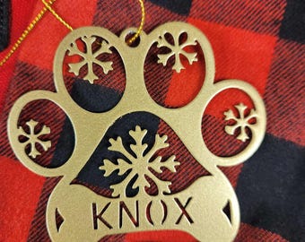 Personalized Metal Paw Print Ornament for Dog Cat Lovers, Dog Mom Christmas Tree Decoration