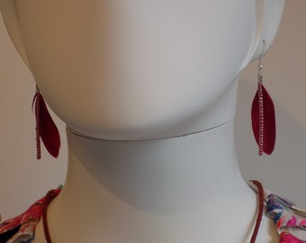 Earrings "Sauvage" short / with feathers - for pierced ears - CURRENTLY available in pink (garnet)