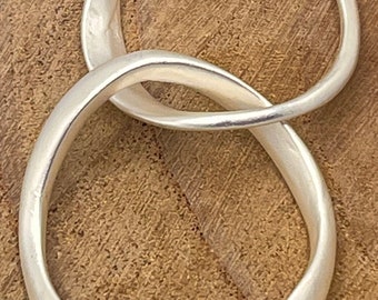 Eleganti orecchini a cerchio: placcati in argento o oro, ipoallergenici - Italia