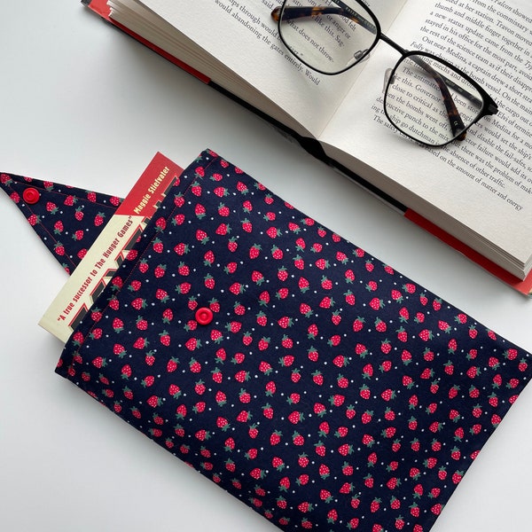 Book Sleeve - Strawberries and Flowers