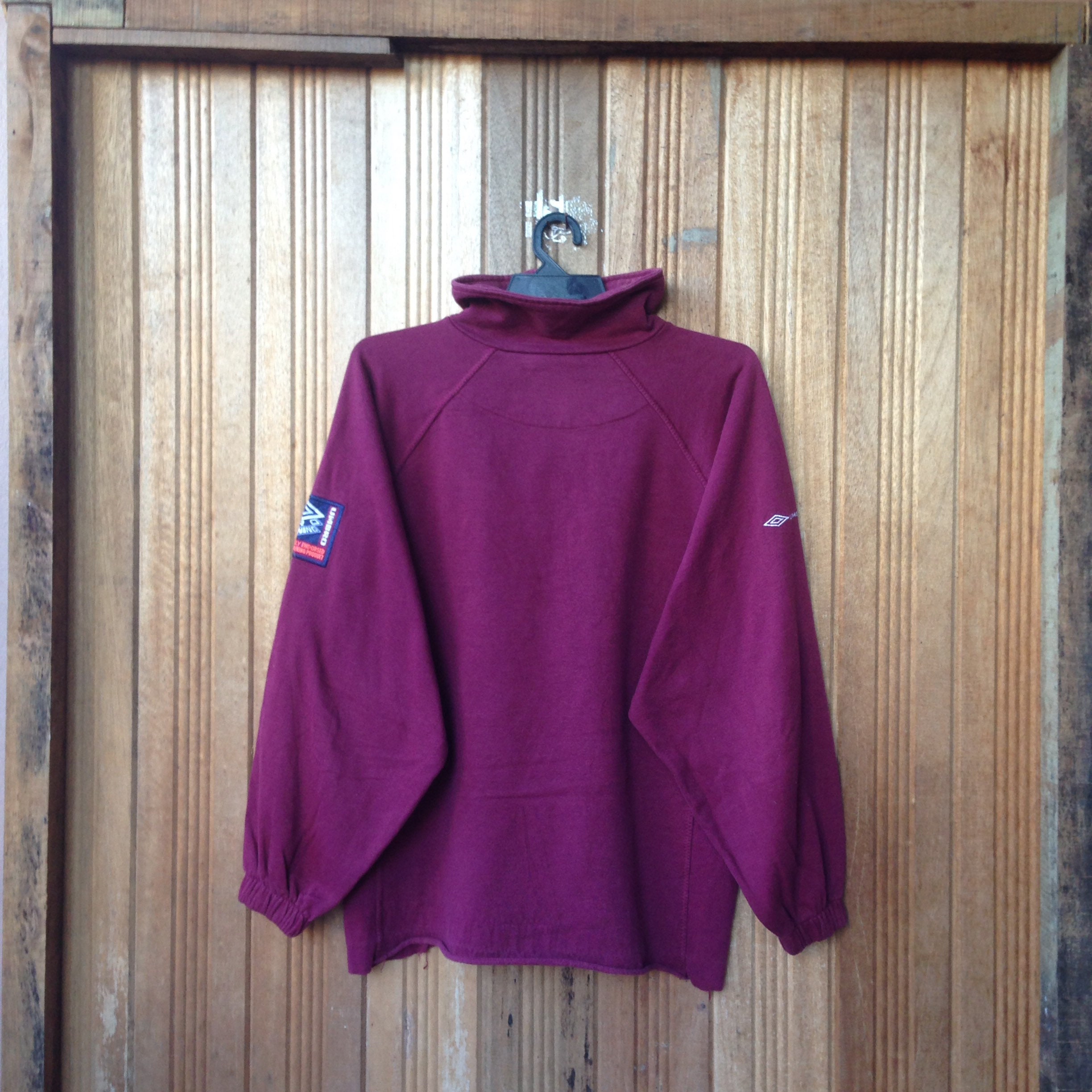 【UMBRO】 Essential Plus Embroidered Lettering Sweatshirt ★ il_1080xN.1699134780_q7gr.jpg