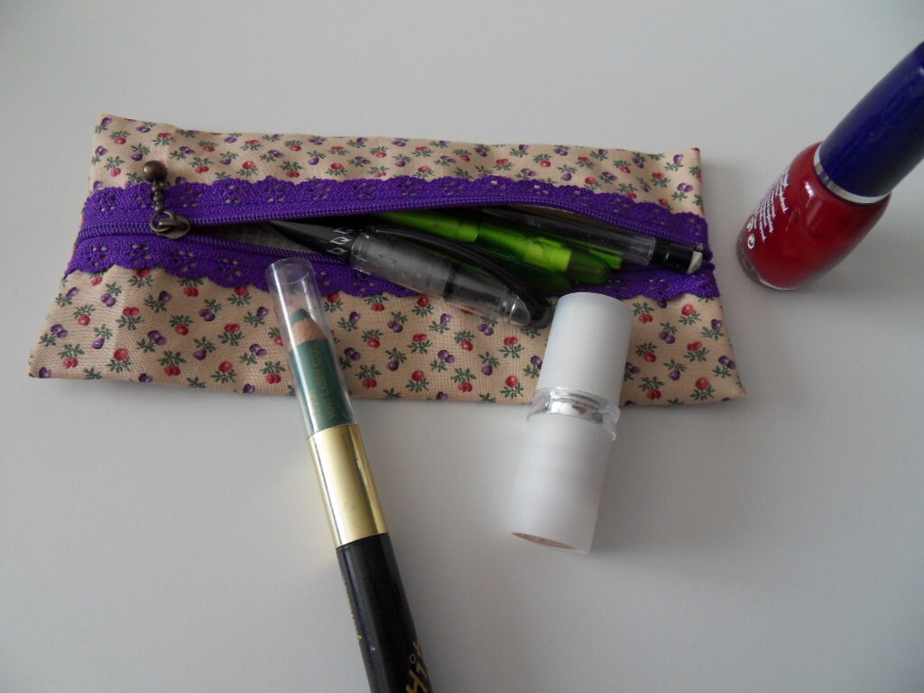 Trousse Plate Pour Sac à Mains