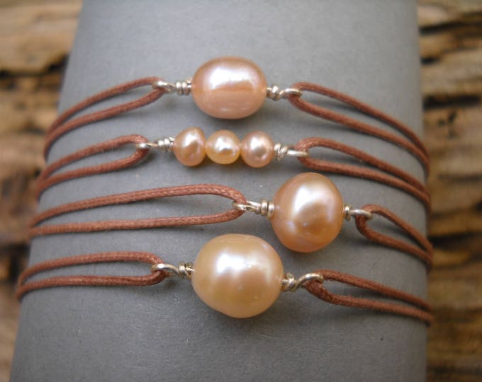 Bracelet Avec Une Perle De Culture