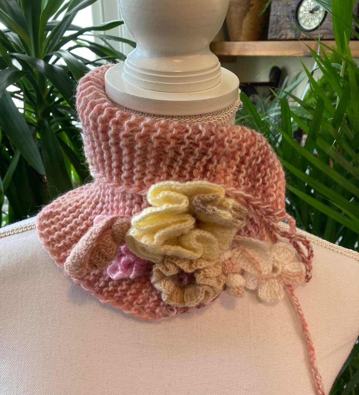 Gradient Powder Pink Neck Warmer Neck Wrap Shawl Neck Warmer hand