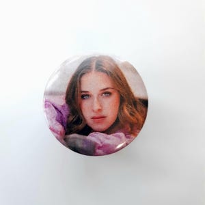 Badge / Broche de 32mm ou 56mm avec Helena