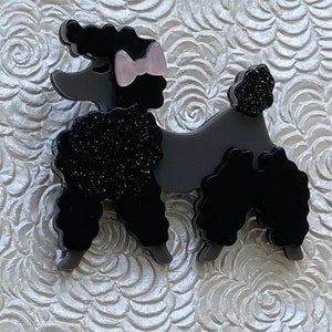 Adorable  Poodle  Vintage Brooch Pin
