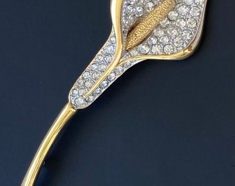 Unique vintage  Cala lily brooch