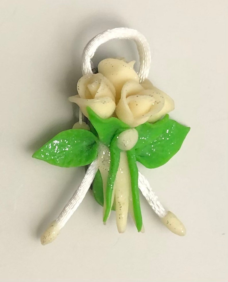 Unique vintage molded rose flower brooch