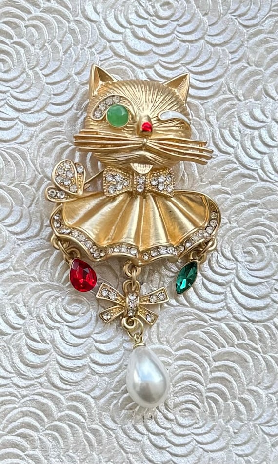 Adorable winking cat vintage style large brooch