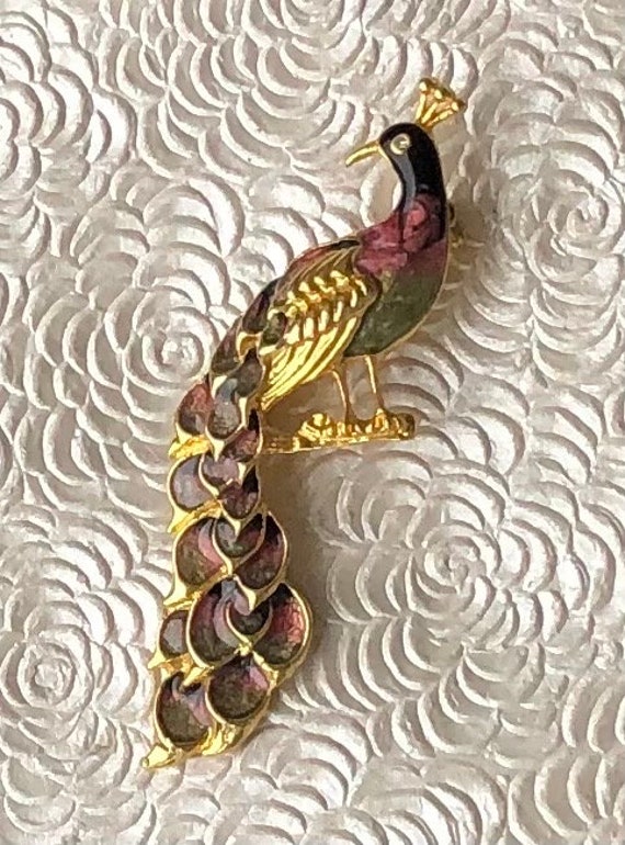 Lovely vintage  peacock brooch